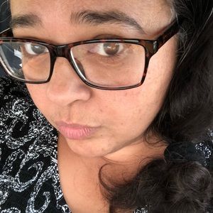 Meet your Posher, Sharon